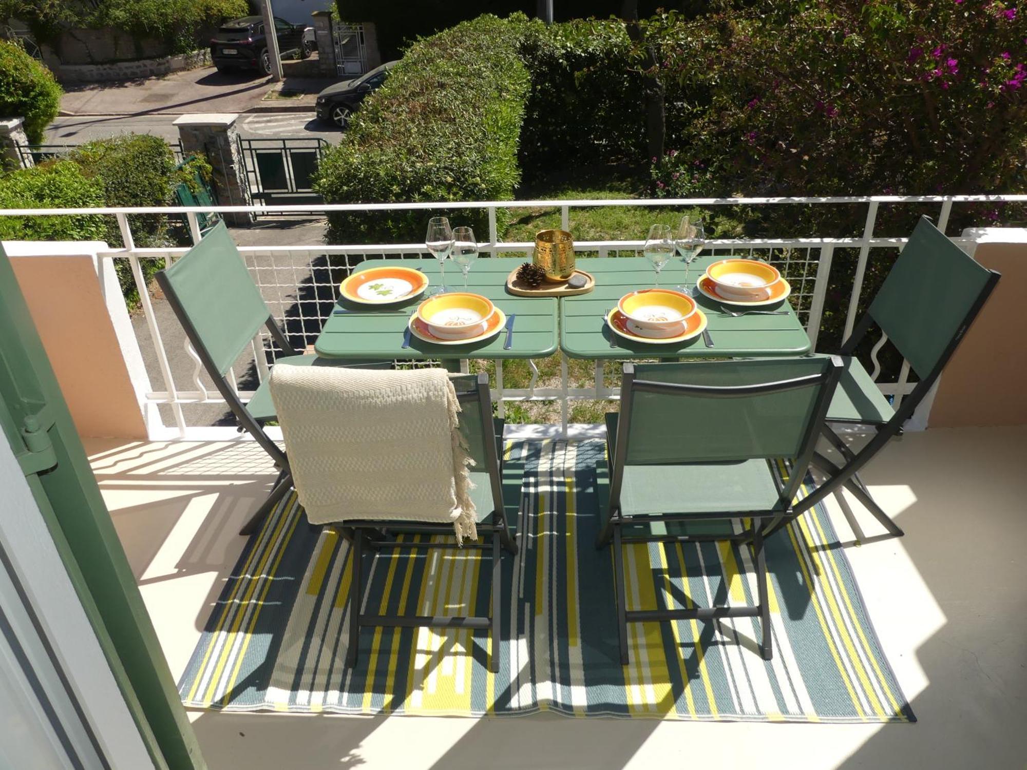Le Port Apartment *